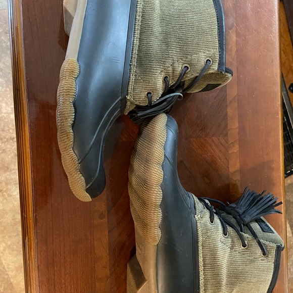 Ladies' Sperry boots - Picture 7 of 9